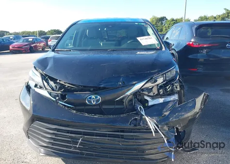 2024 Toyota Sienna Le from USA, damaged, VIN 5TDKRKEC4RS193132